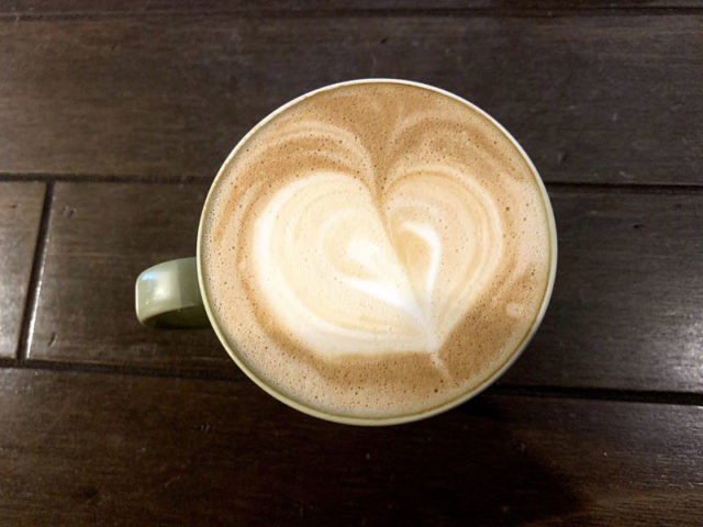 515 cafe & books カフェラテ